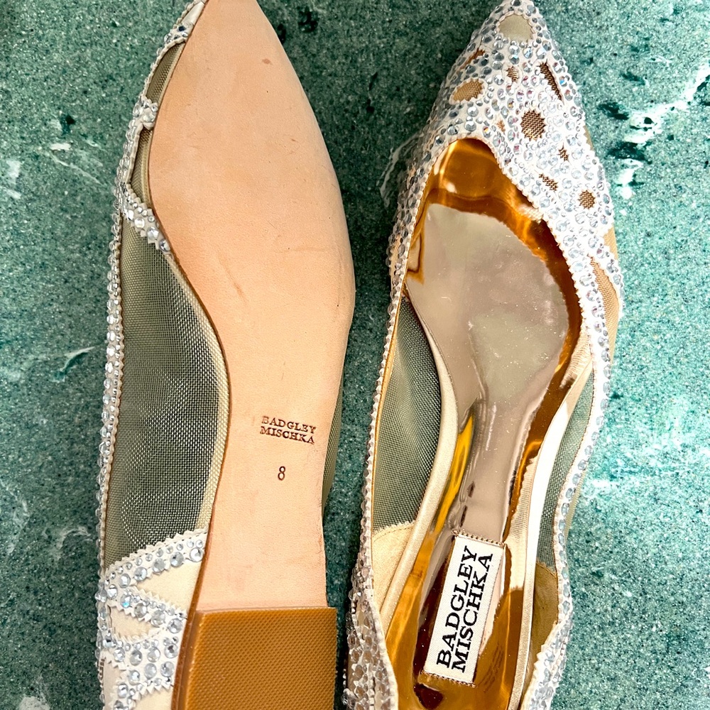 Dress flats ivory color Badgley Mischka